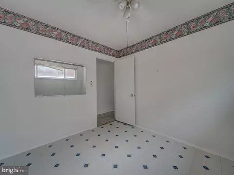 Bedroom - 8632 11th Ave, Silver Spring, MD 20903 photo 7 of 11