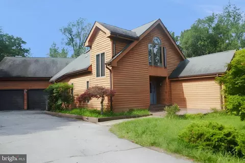 2519 Briggs Chaney Rd, Silver Spring, MD 20905 photo 2