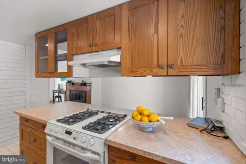 Kitchen - 2806 Aquarius Ave, Silver Spring, MD 20906 photo 4 of 6