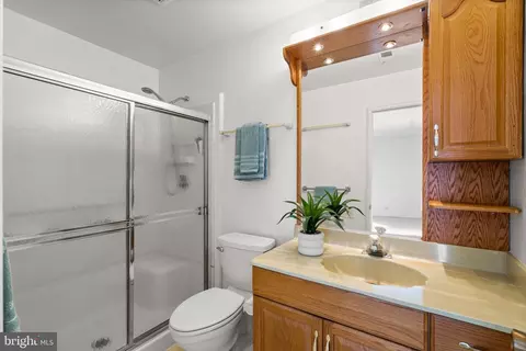 Bath - 2806 Aquarius Ave, Silver Spring, MD 20906 photo 1 of 2