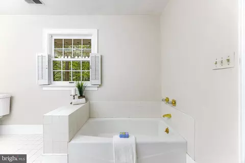16909 Batchellors Frst, Olney, MD 20832 photo 32
