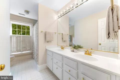 16909 Batchellors Frst, Olney, MD 20832 photo 24