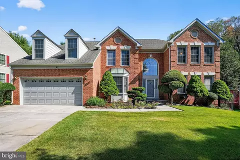 7207 Osprey Dr, Rockville, MD 20855