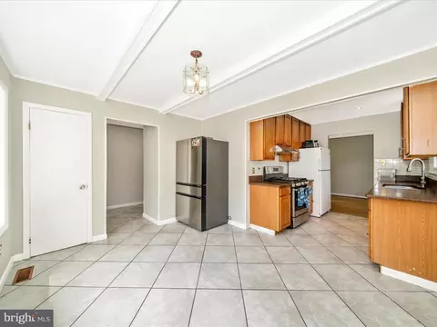13109 Dauphine St, Silver Spring, MD 20906 photo 6