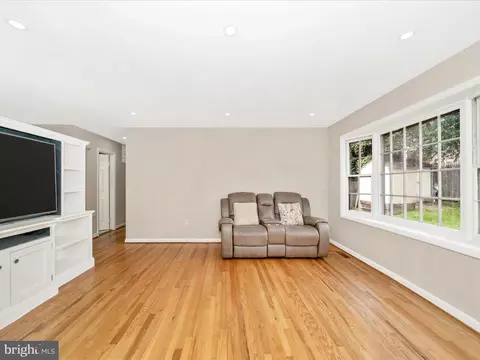 13109 Dauphine St, Silver Spring, MD 20906 photo 13