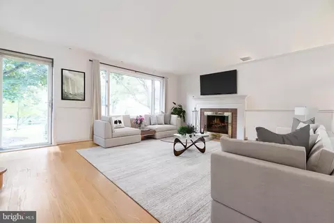 14612 Fairacres Rd, Silver Spring, MD 20905 photo 2
