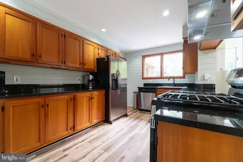 14612 Fairacres Rd, Silver Spring, MD 20905 photo 7