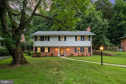 11506 Stonewood Ln, North Bethesda, MD 20852