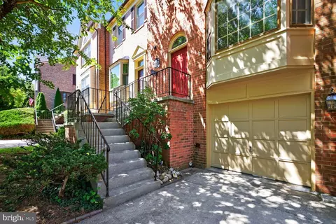 313 Lynn Manor Dr, Rockville, MD 20850