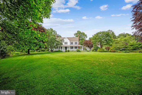 19709 Golden Valley Ln, Brookeville, MD 20833