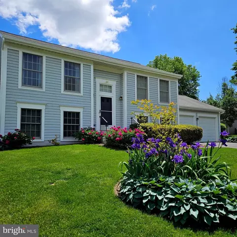 20911 Shakespeare Dr, Germantown, MD 20876