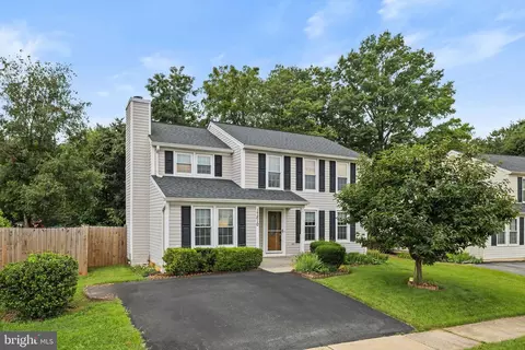 17810 Hazelcrest Dr, Gaithersburg, MD 20877