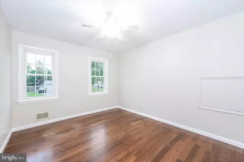 Bedroom - 19924 Westerly Ave, Poolesville, MD 20837 photo 4 of 7