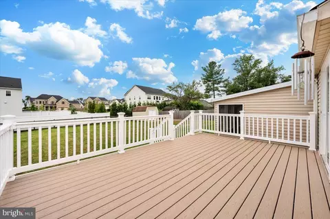 Exterior - 19924 Westerly Ave, Poolesville, MD 20837 photo 6 of 19