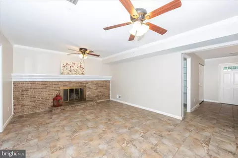 Living - 19924 Westerly Ave, Poolesville, MD 20837 photo 8 of 9