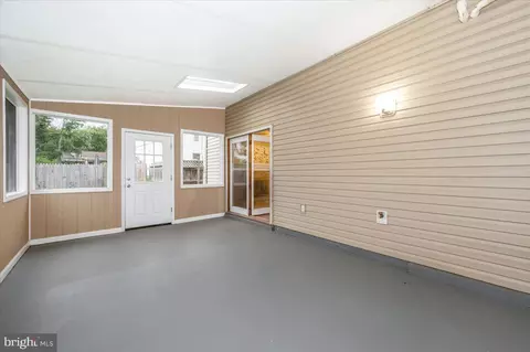 Entry Way - 19924 Westerly Ave, Poolesville, MD 20837 photo 5 of 5
