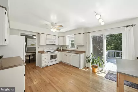 Kitchen - 123 Snowy Owl Dr, Silver Spring, MD 20901 photo 2 of 2