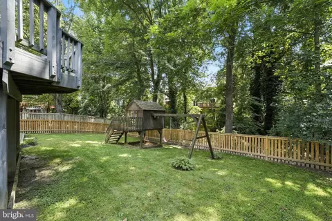 Exterior - 123 Snowy Owl Dr, Silver Spring, MD 20901 photo 4 of 4