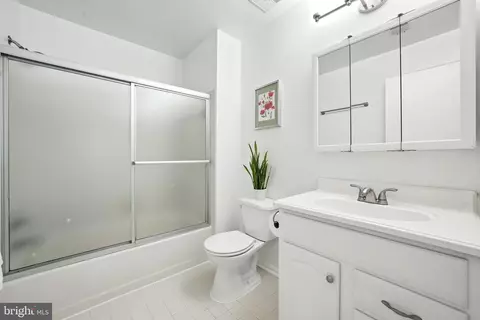 Bath - 123 Snowy Owl Dr, Silver Spring, MD 20901 photo 3 of 3