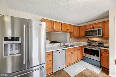 10170 Shelldrake Cir, Damascus, MD 20872 photo 9