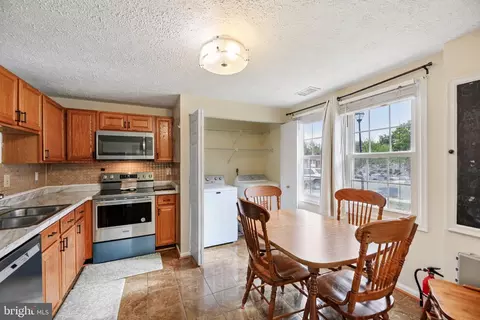 10170 Shelldrake Cir, Damascus, MD 20872 photo 7