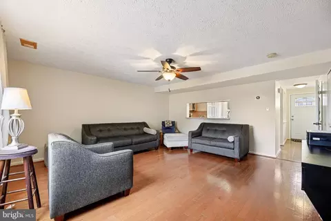 10170 Shelldrake Cir, Damascus, MD 20872 photo 3