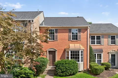 10103 Green Holly Ter, Silver Spring, MD 20902