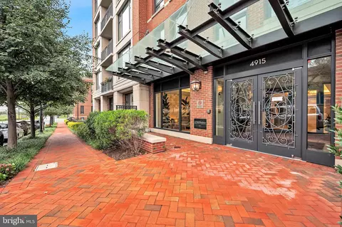 4915 Hampden Ln #204, Bethesda, MD 20814
