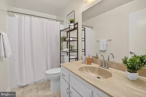 Bath - 14512 Elmhan Ct #178-A, Silver Spring, MD 20906 photo 2 of 2