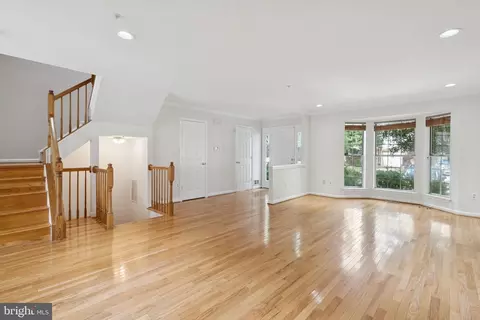 2318 Massanutten Dr, Silver Spring, MD 20906 photo 2