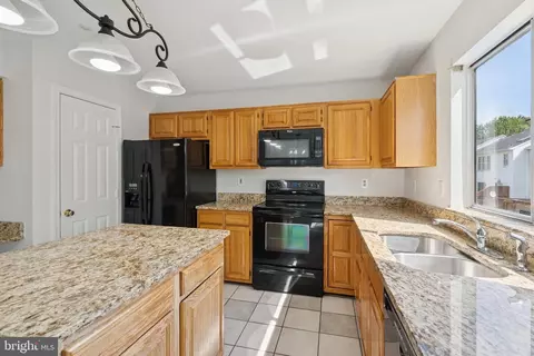 2318 Massanutten Dr, Silver Spring, MD 20906 photo 5