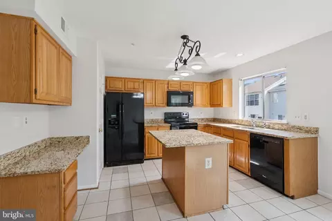 2318 Massanutten Dr, Silver Spring, MD 20906 photo 7