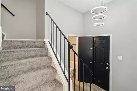Entry Way - 12005 Crimson Ln #221, Silver Spring, MD 20904 photo 4 of 5
