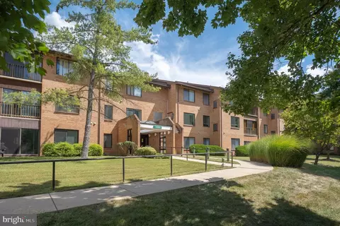 15301 Pine Orchard Dr #86-3E, Silver Spring, MD 20906