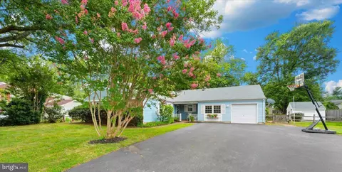 17305 Fletchall Rd, Poolesville, MD 20837 photo 2