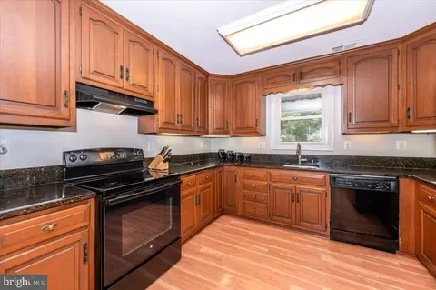 17305 Fletchall Rd, Poolesville, MD 20837 photo 17