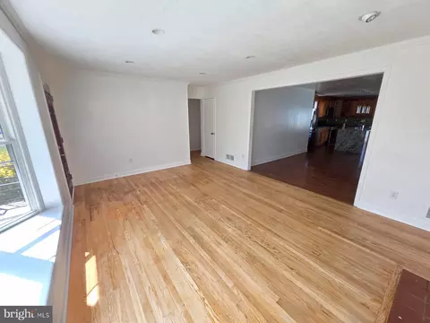 Living - 12502 Dalewood Dr, Silver Spring, MD 20906 photo 1 of 3