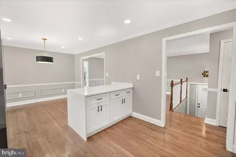 Entry Way - 8819 Damascus Rd, Damascus, MD 20872 photo 4 of 7