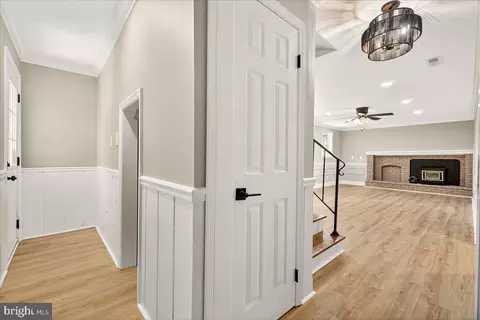 Entry Way - 8819 Damascus Rd, Damascus, MD 20872 photo 7 of 7
