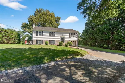 8819 Damascus Rd, Damascus, MD 20872