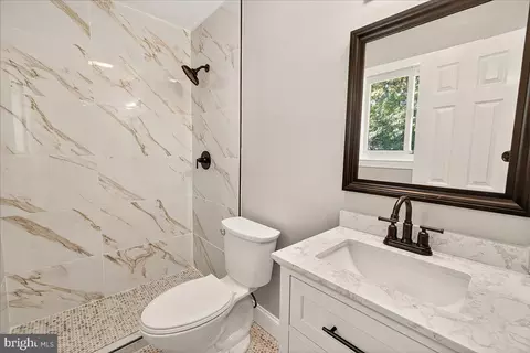 Bath - 8819 Damascus Rd, Damascus, MD 20872 photo 3 of 5