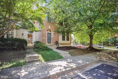 18601 Shadowridge Ter, Olney, MD 20832