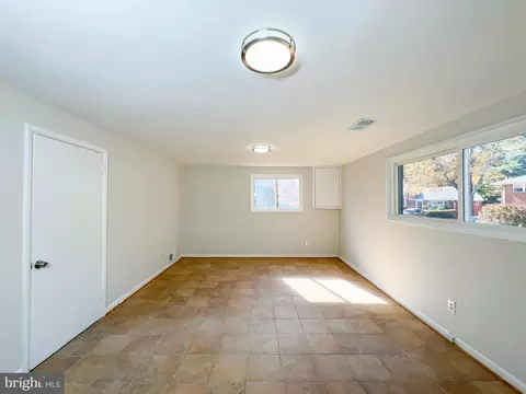 10309 Conover Dr, Silver Spring, MD 20902 photo 26