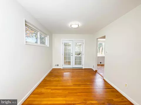 10309 Conover Dr, Silver Spring, MD 20902 photo 8