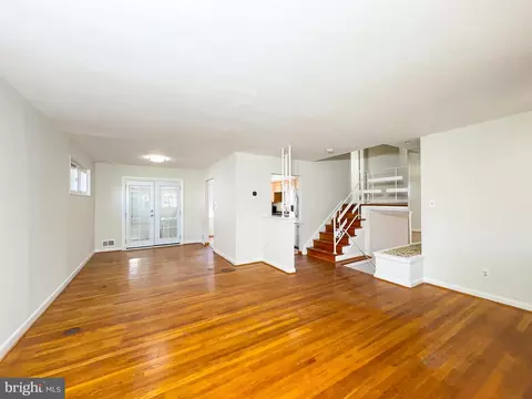 10309 Conover Dr, Silver Spring, MD 20902 photo 6