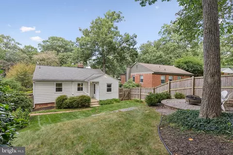 Exterior - 207 Whitmoor Ter, Silver Spring, MD 20901 photo 2 of 9