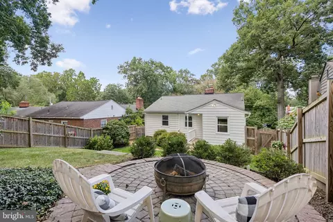 Exterior - 207 Whitmoor Ter, Silver Spring, MD 20901 photo 4 of 9