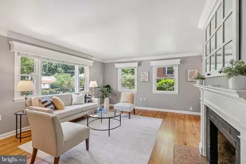 Living - 207 Whitmoor Ter, Silver Spring, MD 20901 photo 1 of 4