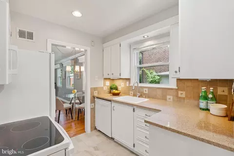 Kitchen - 207 Whitmoor Ter, Silver Spring, MD 20901 photo 2 of 2