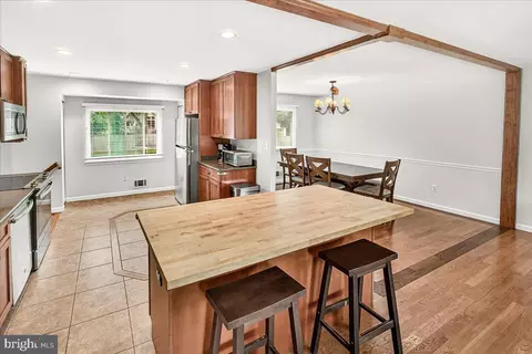 Kitchen - 19808 Westerly Ave, Poolesville, MD 20837 photo 5 of 5